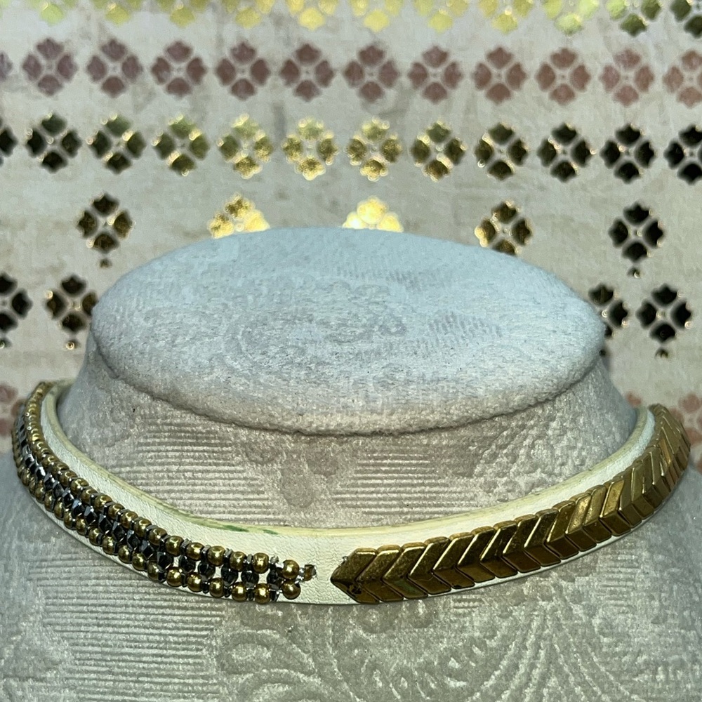 Stella & Dot Leather Choker